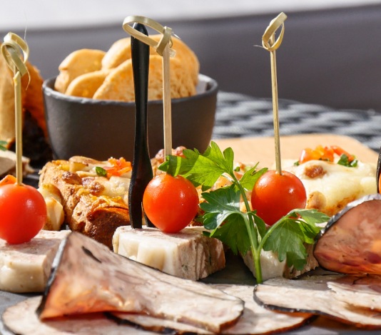 tapas restaurant atelier Vous souhaitez vous restaurer dans votre chambre ?